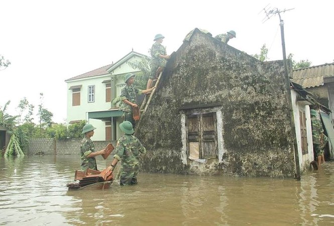 BẢN TIN TÌNH NGUYỆN: Hỗ trợ khắc phục hậu quả của bão số 3 BẢN TIN TÌNH NGUYỆN: Hỗ trợ khắc phục hậu quả của bão số 3