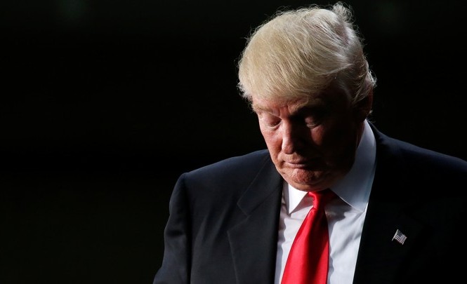 Ông Trump đã ‘giương cờ trắng’ trước Hạ viện Mỹ? Ảnh: Reuters