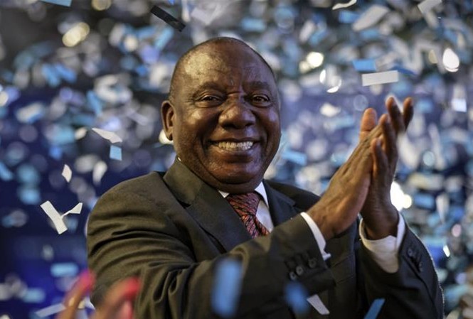 Đảng Đại hội Dân tộc Phi (ANC) giành chiến thắng trong cuộc bầu cử Nam Phi Chủ tịch ANC Cyril Ramaphosa nhiệt liệt hoan nghênh chiến thắng trong cuộc bầu cử tại lễ ăn mừng tại Pretoria, Nam Phi
