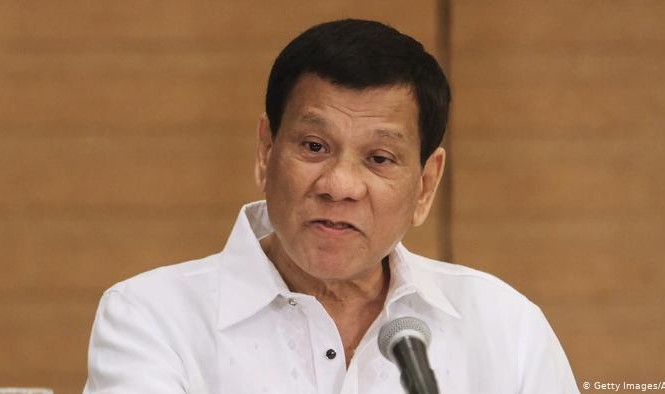 Tổng thống Philippines tình nguyện thử vắc-xin COVID-19 của Nga Tổng thống Philippines tình nguyện thử vắc-xin COVID-19 của Nga