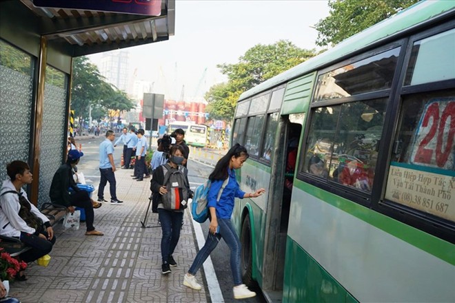 TPHCM đề xuất miễn phí xe buýt cho học sinh Năm 2018, TPHCM dự kiến chi 1.300 tỷ đồng trợ giá xe buýt