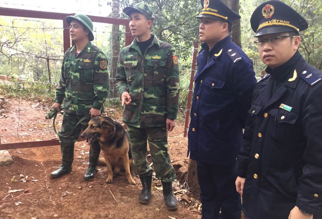 Nóng bỏng cuộc chiến chống buôn lậu cận Tết Thắt chặt biên giới, phòng chống buôn lậu. Ảnh: Duy Chiến