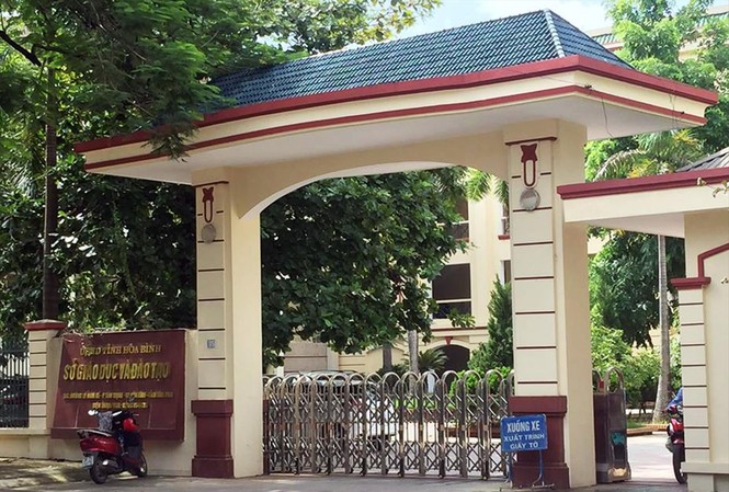 Gian lận thi cử tại Hòa Bình: Có thể chuyển sang tội ‘Nhận hối lộ’ Trụ sở Sở GD&ĐT tỉnh Hòa Bình. Ảnh: Nguyễn Hoàn