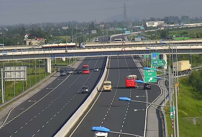 Doanh nghiệp từ kêu ca chuyển sang hiến kế Việt Nam cần lượng vốn rất lớn để đầu tư phát triển hạ tầng giao thông