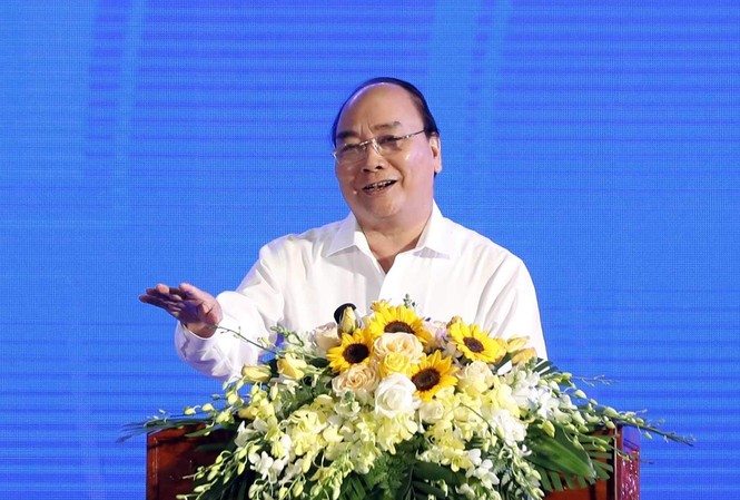 Phát triển kinh tế miền Trung: Tháo nút thắt từ bộ ngành, địa phương Thủ tướng Nguyễn Xuân Phúc phát biểu tại Hội nghị. Ảnh: ttxvn
