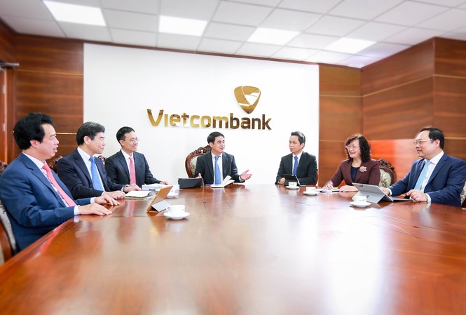 Vietcombank - Sức mạnh của ngân hàng đứng đầu Việt Nam Phiên họp Hội đồng quản trị của Vietcombank với ban lãnh đạo là những người có kinh nghiệm và tâm huyết