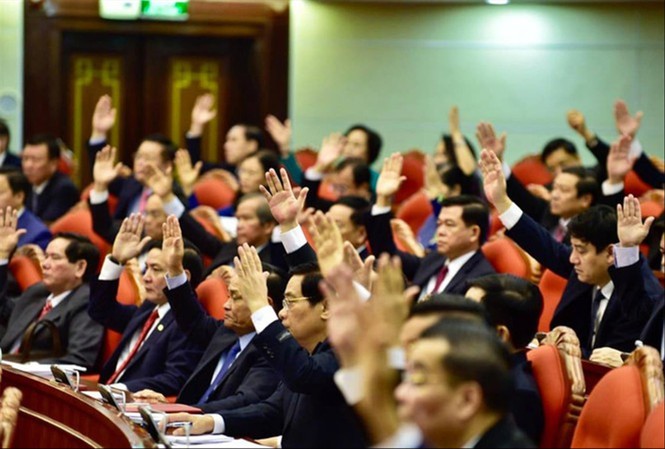 90 năm Ngày thành lập Đảng Cộng sản Việt Nam: Đổi mới để hùng cường Hội nghị Trung ương 11 đã thảo luận, cho ý kiến bước đầu về các dự thảo văn kiện trình Đại hội XIII của Đảng
