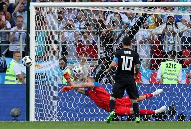 Pháp vs Argentina: Kịch bản nào nếu phải ‘đấu súng’ 11m? Lionel Messi đá 11m kém nhưng Argentina rất lì lợm.