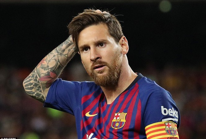 Lionel Messi bật khỏi top 3 cầu thủ xuất sắc nhất châu Âu Lionel Messi không có tên trong top 3 cầu thủ xuất sắc nhất châu Âu