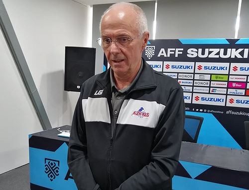 AFF Cup 2018: HLV Sven-Goran Eriksson tự tin thách thức tuyển Việt Nam HLV Sven-Goran Eriksson rất tự tin trước vòng bán kết AFF Cup 2018