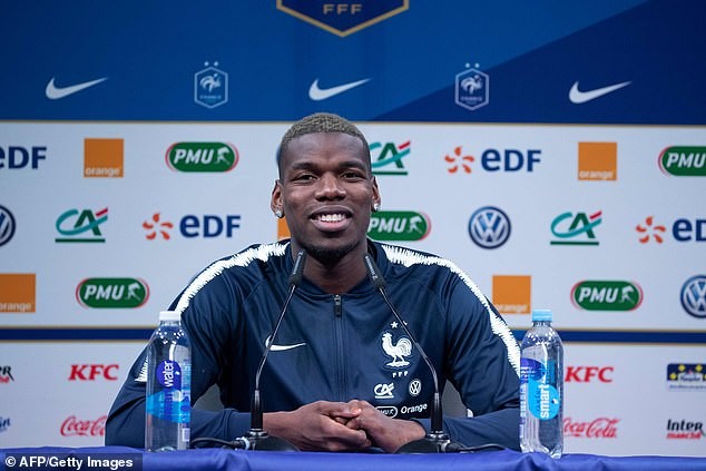 Ngôi sao Paul Pogba thừa nhận giấc mơ khoác áo Real Paul Pogba họp báo cùng đội tuyển Pháp