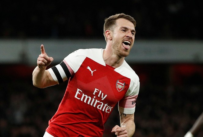 Đánh bại Newcastle, Arsenal lập lại kỷ lục sau 20 năm Đánh bại Newcastle, Arsenal lập lại kỷ lục sau 20 năm
