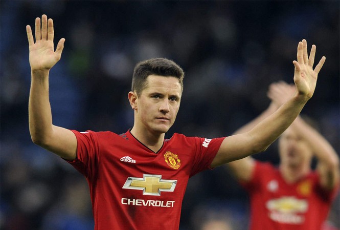 M.U mất trắng ngôi sao Ander Herrera vào tay Paris SG Ander Herrera quyết định rời M.U