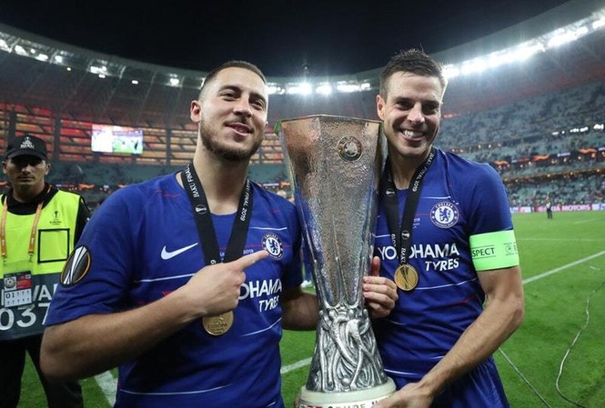Đội trưởng Chelsea tiết lộ bến đỗ mới của Eden Hazard Cesar Azpilicueta và Eden Hazard