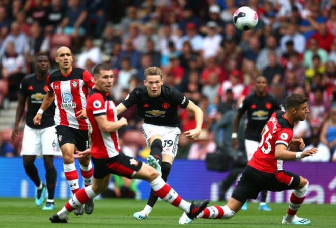 M.U bị 10 cầu thủ Southampton cầm hòa M.U bị 10 cầu thủ Southampton cầm hòa