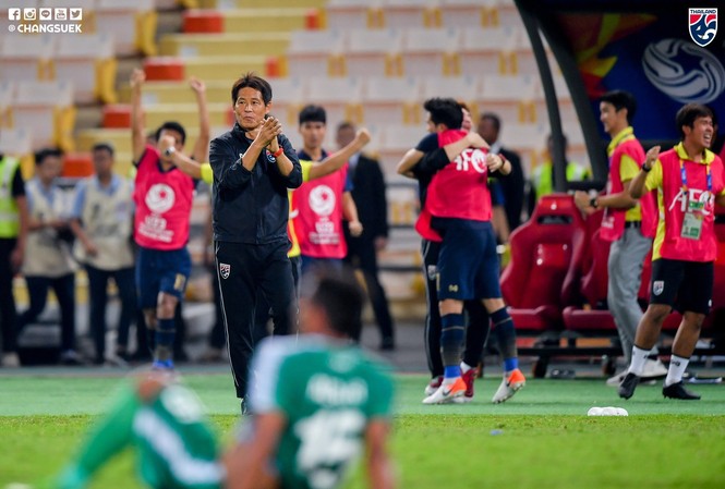 Tứ kết U23 châu Á 2020: Cơ hội lớn cho Thái Lan U23 Thái Lan ăn mừng sau trận hòa với U23 Iraq