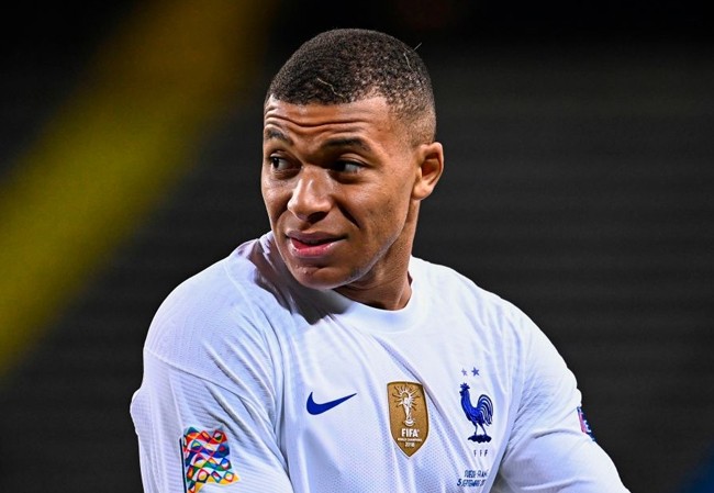 Ngôi sao Mbappe dương tính với COVID-19 Mbappe là cầu thủ thứ 7 của PSG dương tính với COVID-19