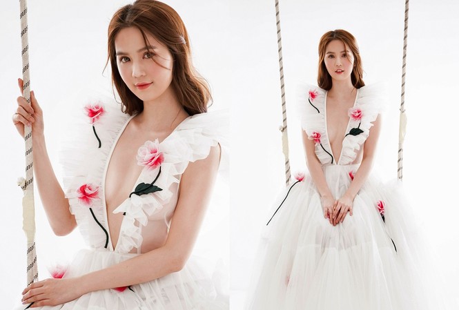 Ngắm Ngọc Trinh sexy hết cỡ với đầm công chúa không nội y Ngắm Ngọc Trinh sexy hết cỡ với đầm công chúa không nội y