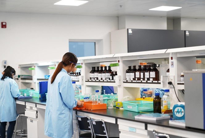 Sanofi: đơn vị dược đa quốc gia đầu tiên ở VN được nhập khẩu thuốc trực tiếp Sanofi: đơn vị dược đa quốc gia đầu tiên ở VN được nhập khẩu thuốc trực tiếp