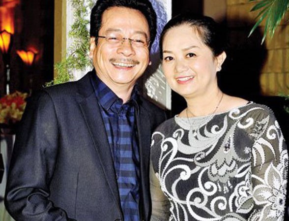 NSND Hoàng Dũng ngoài đời là 'tay chịu chơi', có vợ hiền con ngoan NSND Hoàng Dũng ngoài đời là 'tay chịu chơi', có vợ hiền con ngoan