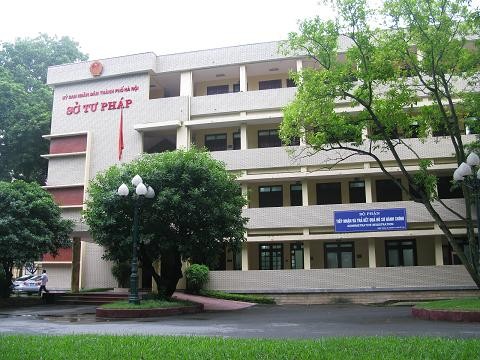 Công chứng, chứng thực giả tràn lan: Sở Tư pháp Hà Nội kêu khó Công chứng, chứng thực giả tràn lan: Sở Tư pháp Hà Nội kêu khó