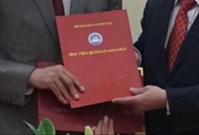 Rà soát ứng viên GS, PGS ngành Dược, ngành Y: Vẫn chưa đồng thuận tuyệt đối
GS. Nguyễn Ngọc Châu khẳng định sẽ thẩm định lại lần nữa hồ sơ các ứng viên trong danh sách bị “tố” (ảnh chỉ mang tính minh họa)