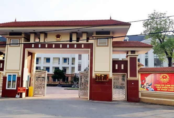 Vụ thanh tra Bộ Xây dựng đòi chung chi, nhận hối lộ: Vừa bổ nhiệm đã vi phạm? Trụ sở UBND huyện Vĩnh Tường, tỉnh Vĩnh Phúc. Ảnh: Minh châu
