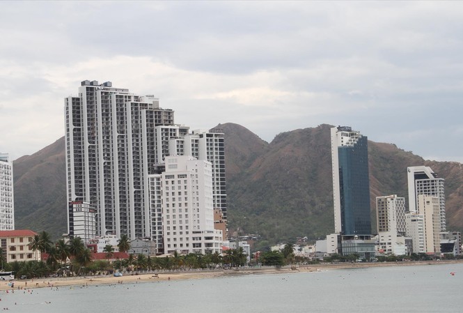 Cấp 'sổ đỏ' cho condotel: Hy vọng từ luồng gió mới Thị trường condotel bùng phát từ vài năm nay. Ảnh: Lữ Hồ