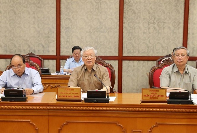 Bộ Chính trị phê duyệt quy hoạch Ban Chấp hành Trung ương khóa XIII Tổng Bí thư, Chủ tịch nước Nguyễn Phú Trọng chủ trì họp Bộ Chính trị để phê duyệt quy hoạch Ban Chấp hành Trung ương khóa XIII, nhiệm kỳ 2021-2026; xem xét công tác nhân sự và quyết định thi hành kỷ luật cán bộ.
ảnh: trí dũng-TTXVN