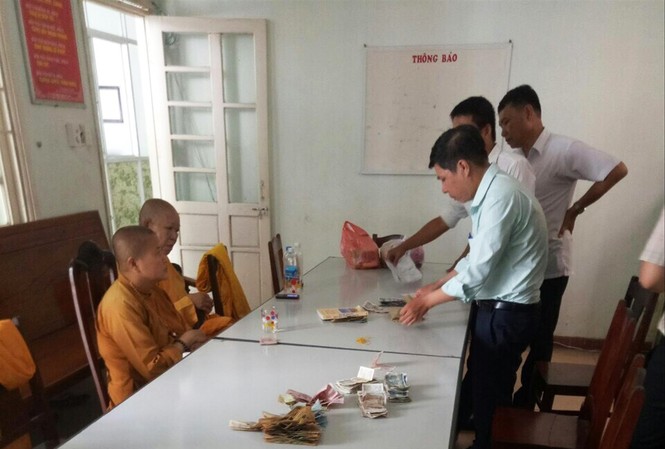 Khóc cười sau đường dây nóng 'bắt' ăn xin Đối tượng xin ăn biến tướng, nhiều lần được tổ 550 đưa về xử lý Ảnh: TCC