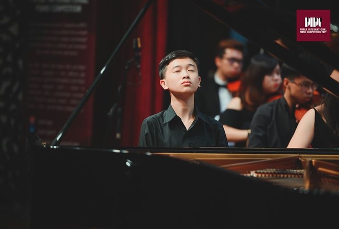 Chuyện về tài năng piano 14 tuổi Võ Minh Quang biểu diễn cùng dàn nhạc Klpacorchestra - Kula Lumpur- MalaysiaẢNH: NVCC
