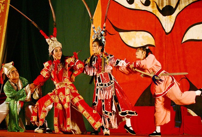 Nghệ sỹ đắt show mùa 'Vu lan báo hiếu' Các nghệ sỹ tuồng cổ trong một lần biểu diễn ở chùa