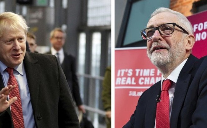 Cử tri Anh trước lựa chọn lịch sử Thủ tướng Anh Boris Johnson (trái) và lãnh đạo Công đảng Jeremy Corbyn. Ảnh: AP