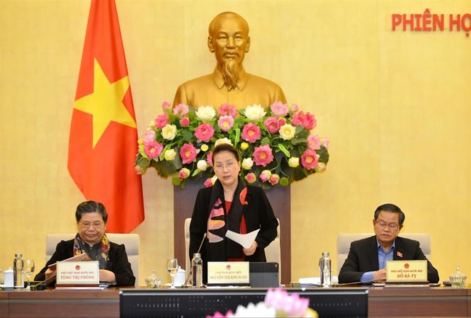 Đổi mới thảo luận, khắc phục trùng lặp Chủ tịch Quốc hội Nguyễn Thị Kim Ngân phát biểu tại phiên họp Ảnh PV