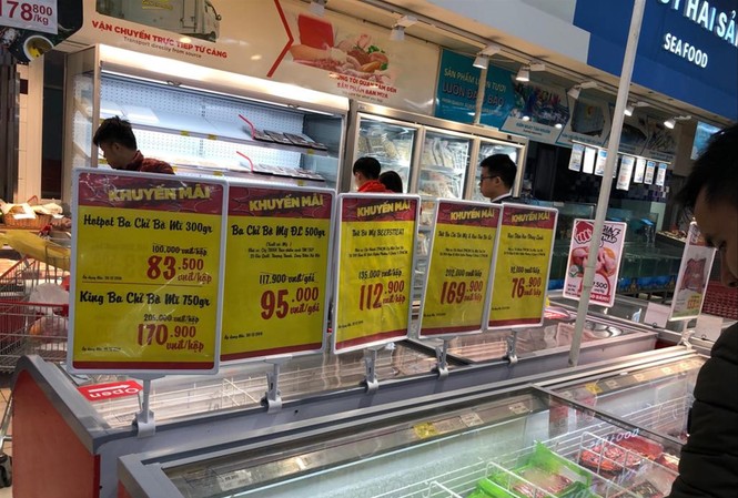 Nguồn thực phẩm cấp đông vào siêu thị ở Hà Nội có an toàn? Siêu thị bán hàng đông lạnh trong nước và nước ngoài nhưng ít người mua