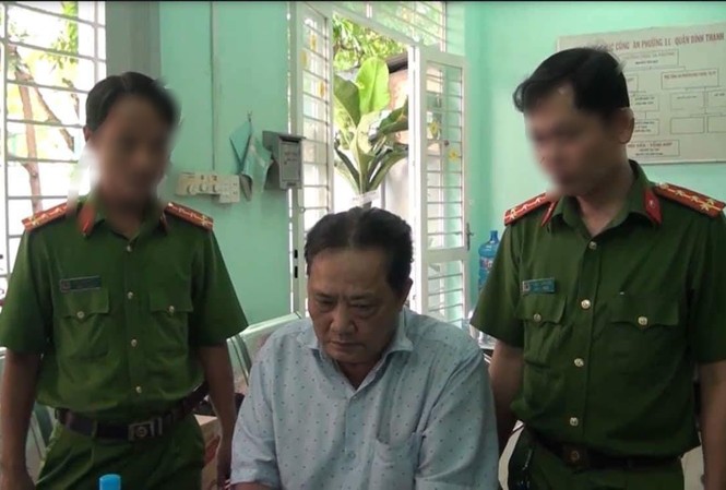 Khởi tố Tổng giám đốc lừa đảo tiền tỉ ở Trà Vinh Đối tượng Thọ tại cơ quan Công an.