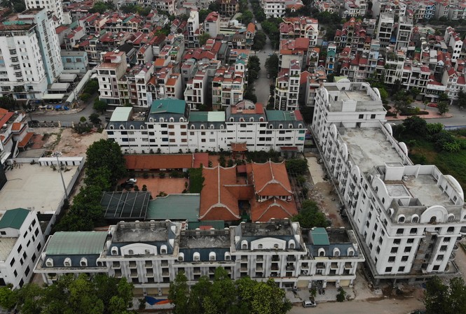 'Đất vàng' cộng đồng ở Bắc Giang thành nơi thờ cúng tư gia, nhà hàng đắt đỏ Toàn cảnh khu đất được tỉnh Bắc Giang chấp thuận trái với quy hoạch, kế hoạch sử dụng đất và mục tiêu đầu tư ban đầu