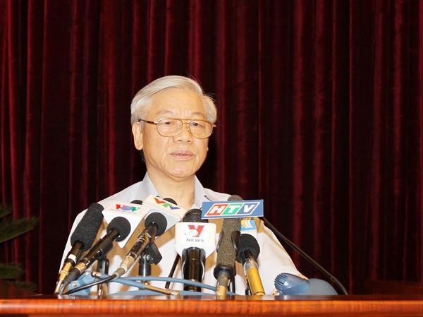 Học Bác từ những việc làm cụ thể Tổng Bí thư Nguyễn Phú Trọng dự Hội nghị toàn quốc sơ kết 1 năm thực hiện Chỉ thị 03 của Bộ Chính trị Ảnh: TTXVN