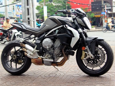 MV Agusta Brutale 675 2013 đầu tiên tại Việt Nam MV Agusta Brutale 675 2013 đầu tiên tại Việt Nam
