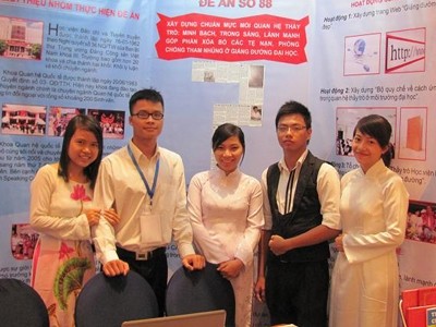 Thi phòng chống tham nhũng được thưởng 6 tỷ đồng Thi phòng chống tham nhũng được thưởng 6 tỷ đồng