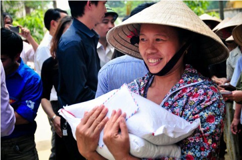 Những người con nơi xa hướng về quê hương Những người con nơi xa hướng về quê hương