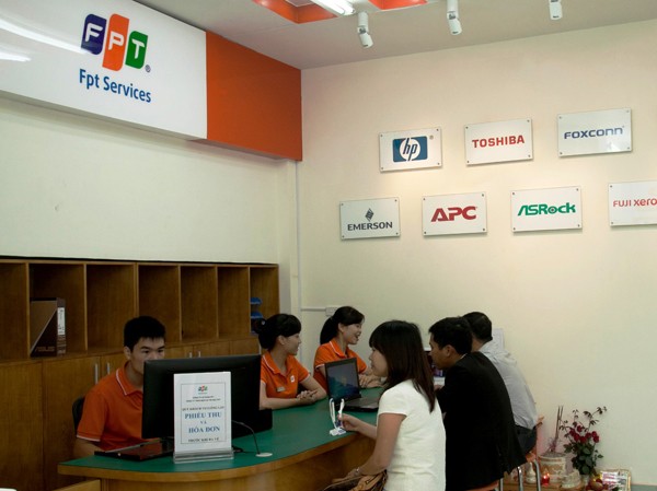 FPT Services ưu đãi kép dịp khai trương trung tâm dịch vụ mới FPT Services ưu đãi kép dịp khai trương trung tâm dịch vụ mới