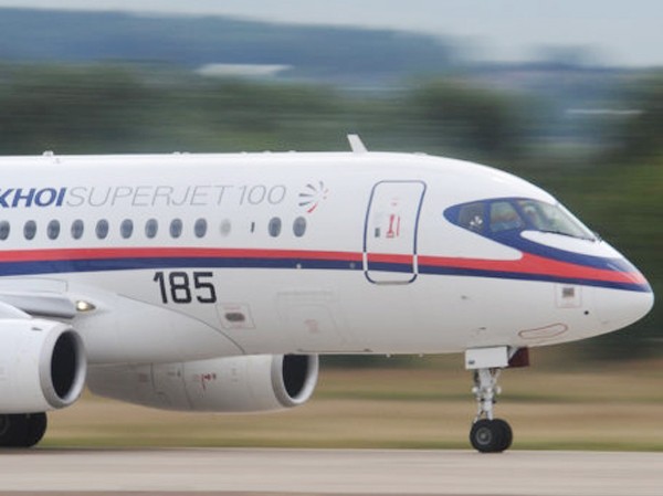 Máy bay Nga chở 44 người mất tích ở Indonesia Máy bay chở khách Sukhoi Superjet-100 Ảnh: Ria-Novosti