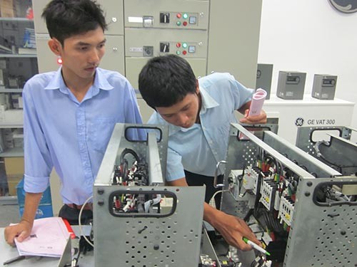 Đào tạo ngoài chính quy “chết” dần Đào tạo ngoài chính quy “chết” dần