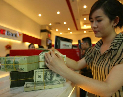 Giữ tiền đồng hay ngoại tệ? Giữ tiền đồng hay ngoại tệ?
