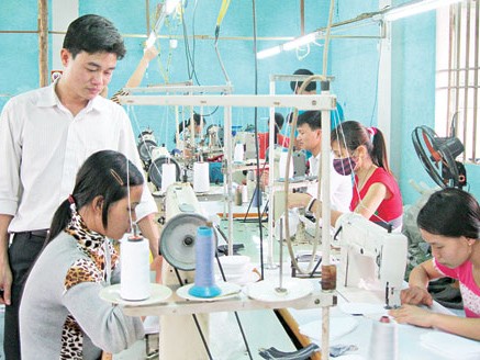 Đột phá cùng chiếc máy may Đột phá cùng chiếc máy may