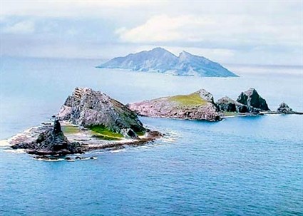 Trung Quốc công bố Sách Trắng về quần đảo Điếu Ngư/Senkaku Quần đảo Nhật gọi là Senkaku trong khi Trung Quốc gọi là Điếu Ngư.