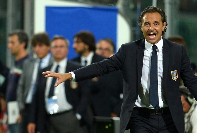 HLV Cesare Prandelli: HLV Cesare Prandelli: "Đừng khinh Italia"!