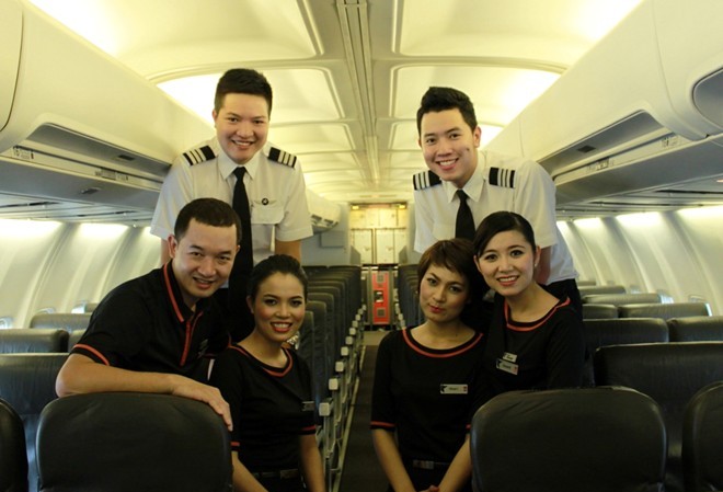 Cơ phó 9X điển trai như diễn viên tại Việt Nam Cơ phó 9X điển trai như diễn viên tại Việt Nam