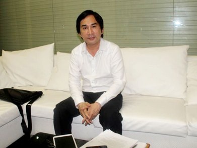 Nghệ sĩ Kim Tử Long nói về vụ đánh bạc Nghệ sĩ Kim Tử Long trình bày sự việc với phóng viên